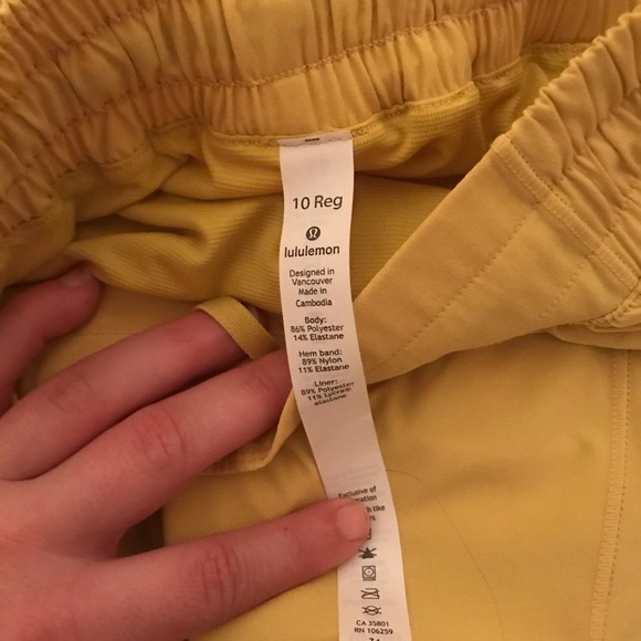 Sold-Lululemon hotty hot shorts- Soleil - Picture 6 of 6